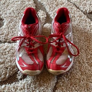 ASICS women’s volleyball sneakers